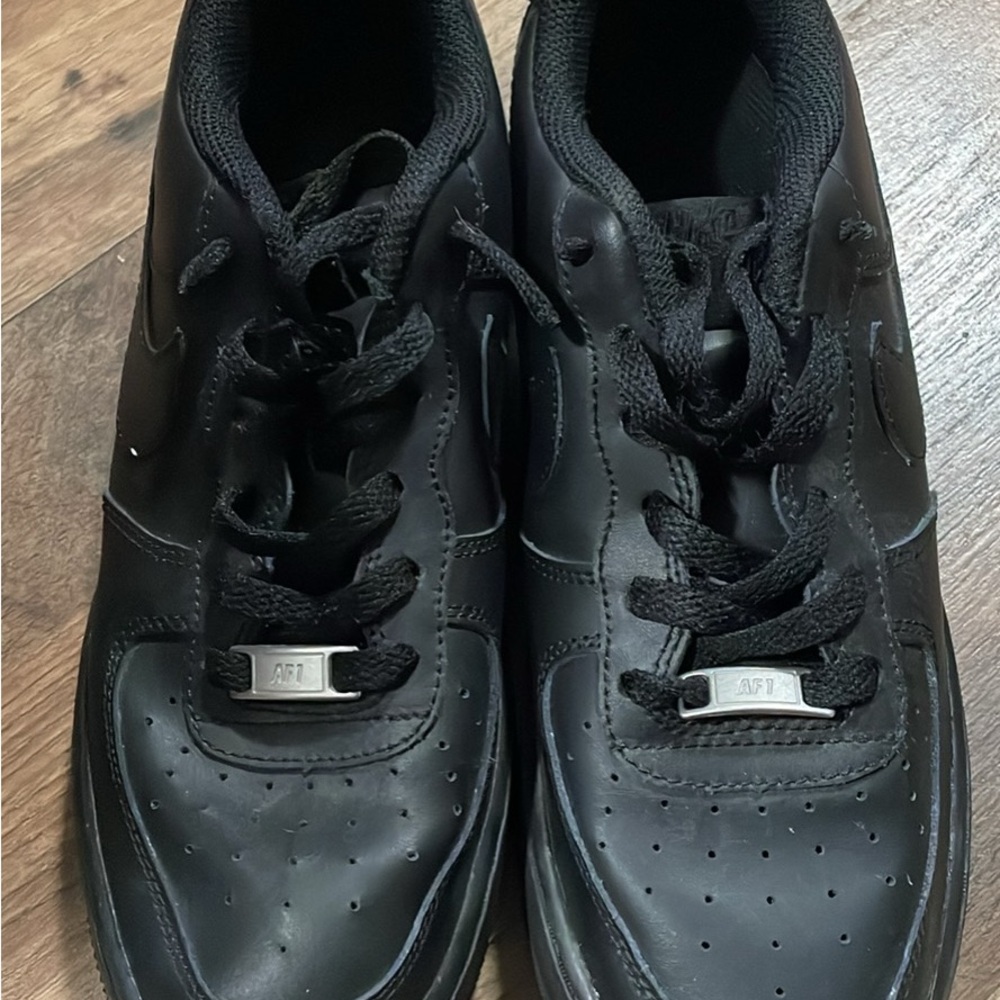 Nike Air Force 1 - size 7Y